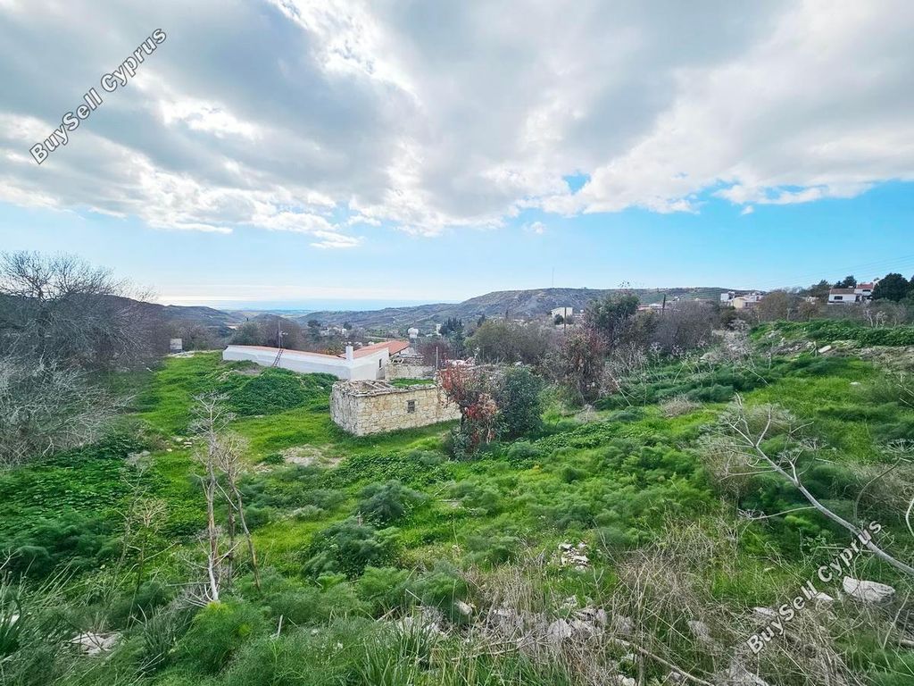 Property photo 1 of 9