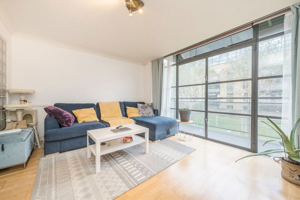 Property photo 2 of 5