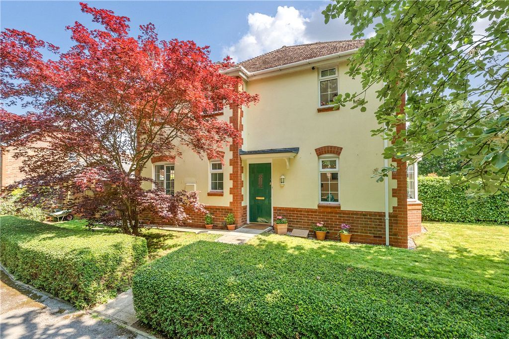 Property photo 1 of 9 Front