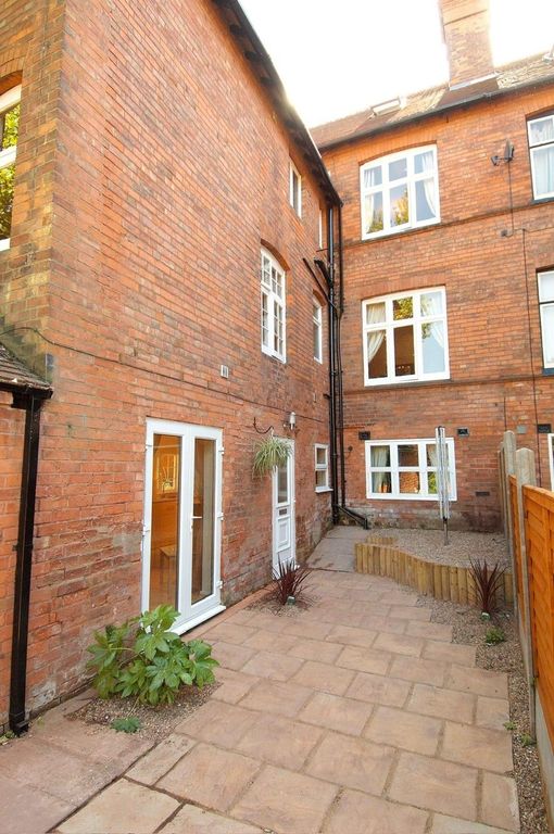 Property photo 1 of 9