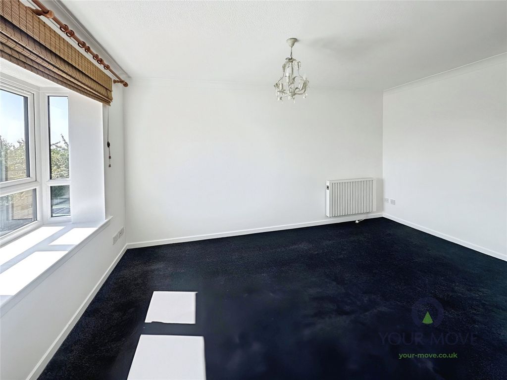 Property photo 3 of 8 Picture No. 20