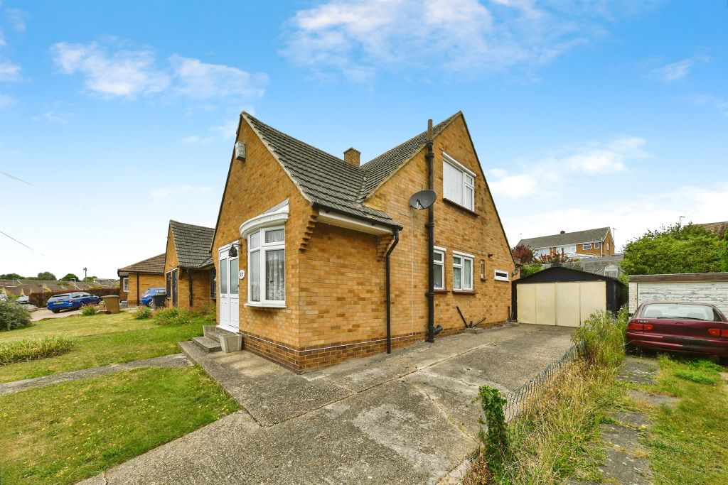 Property photo 2 of 17