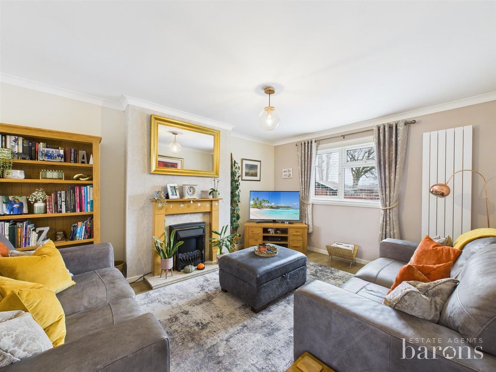 Property photo 2 of 21 Cam05500G0-Pr0116-Still009.Jpg