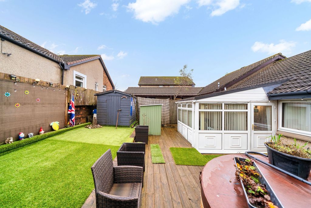 Property photo 2 of 30 Rear Garden