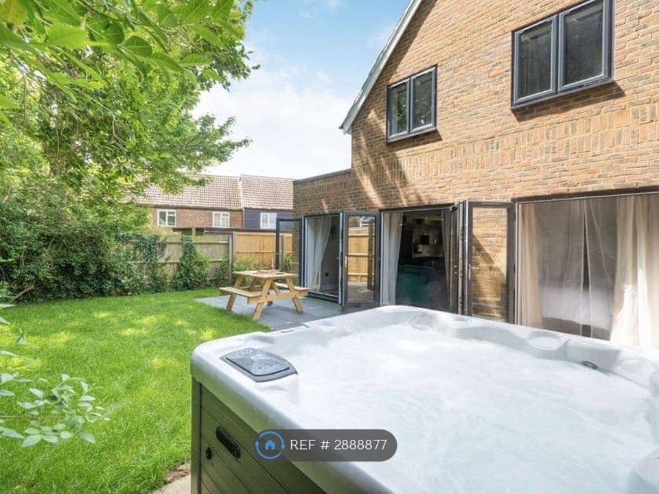 Property photo 3 of 12 Hot Tub