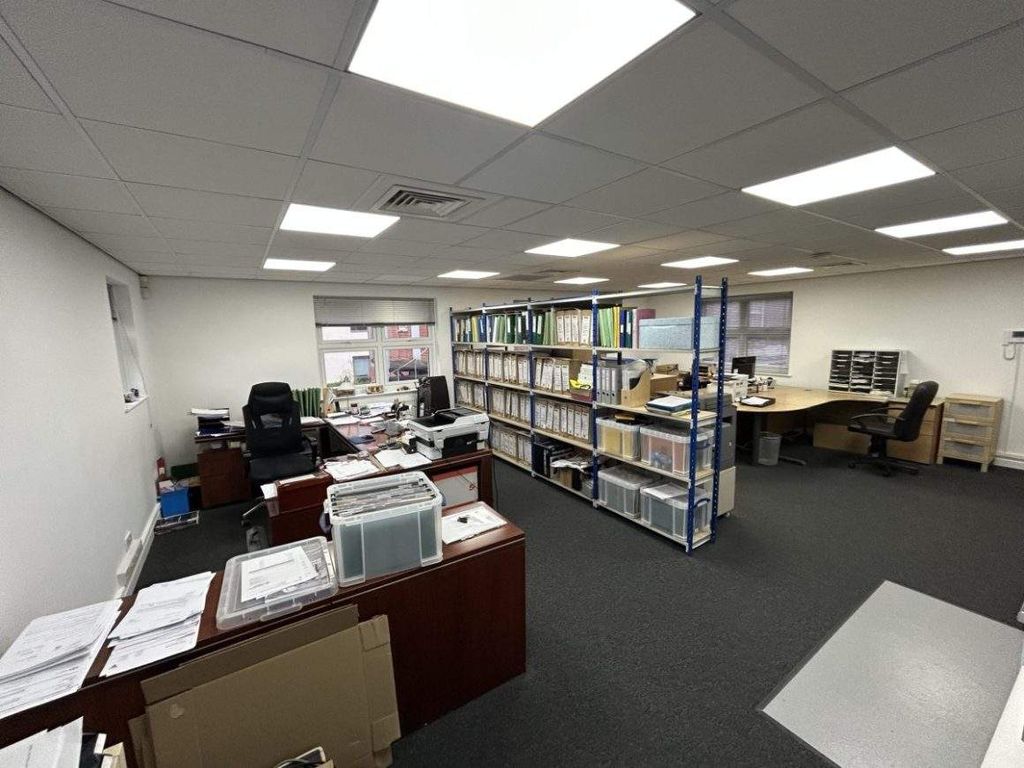 Property photo 3 of 4