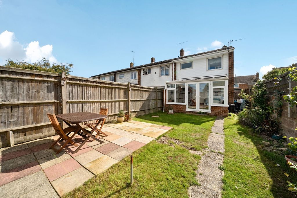 Property photo 2 of 17