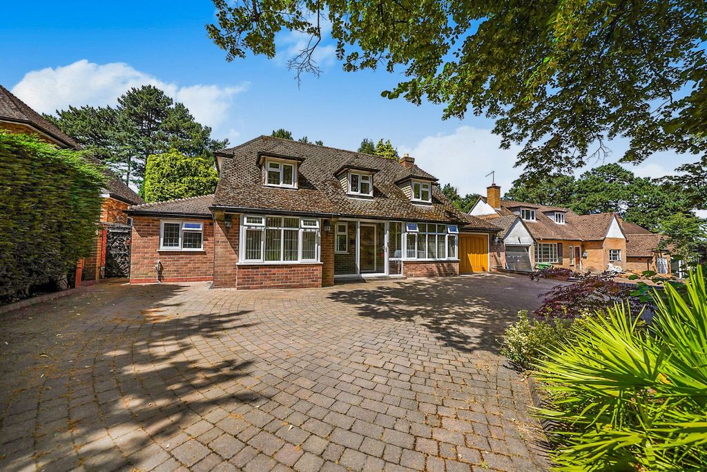 Property photo 1 of 31