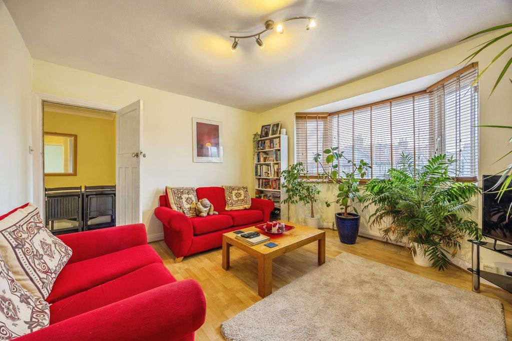 Property photo 3 of 13 Pbox-Img.Jpg