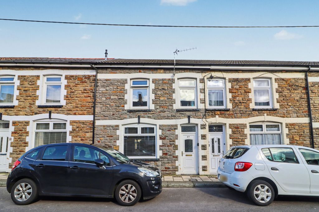 Property photo 1 of 22