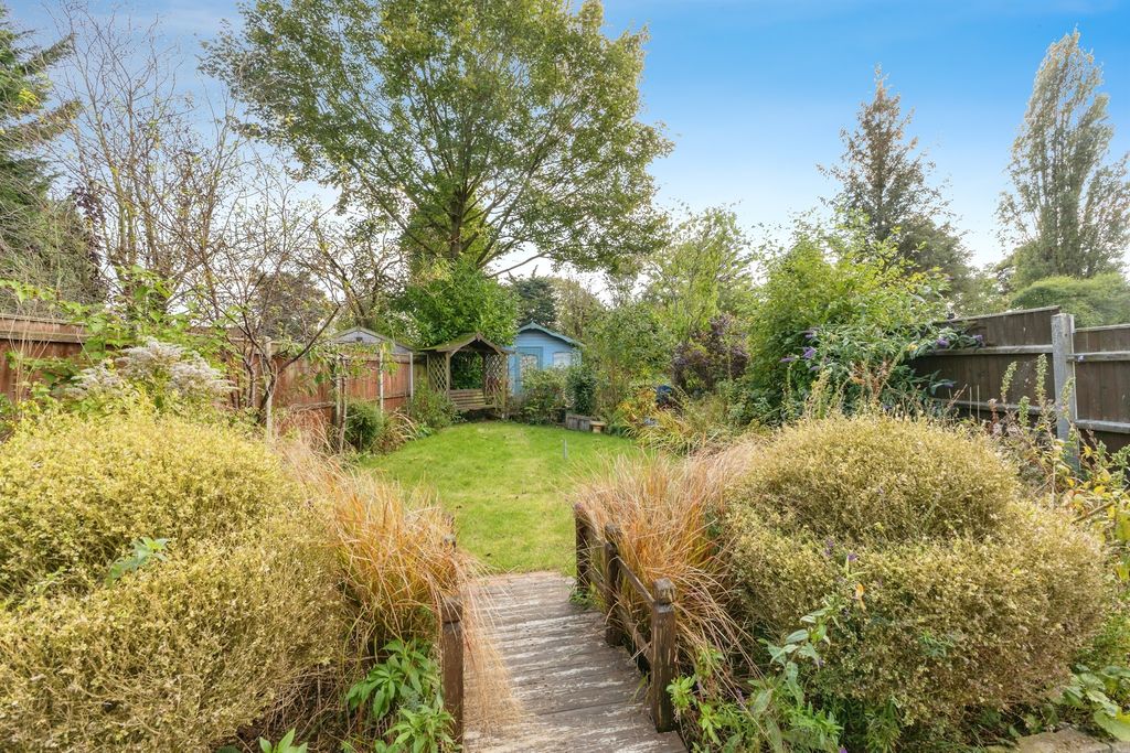 Property photo 2 of 17