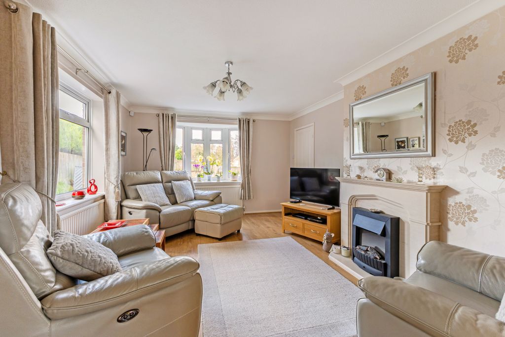 Property photo 3 of 9