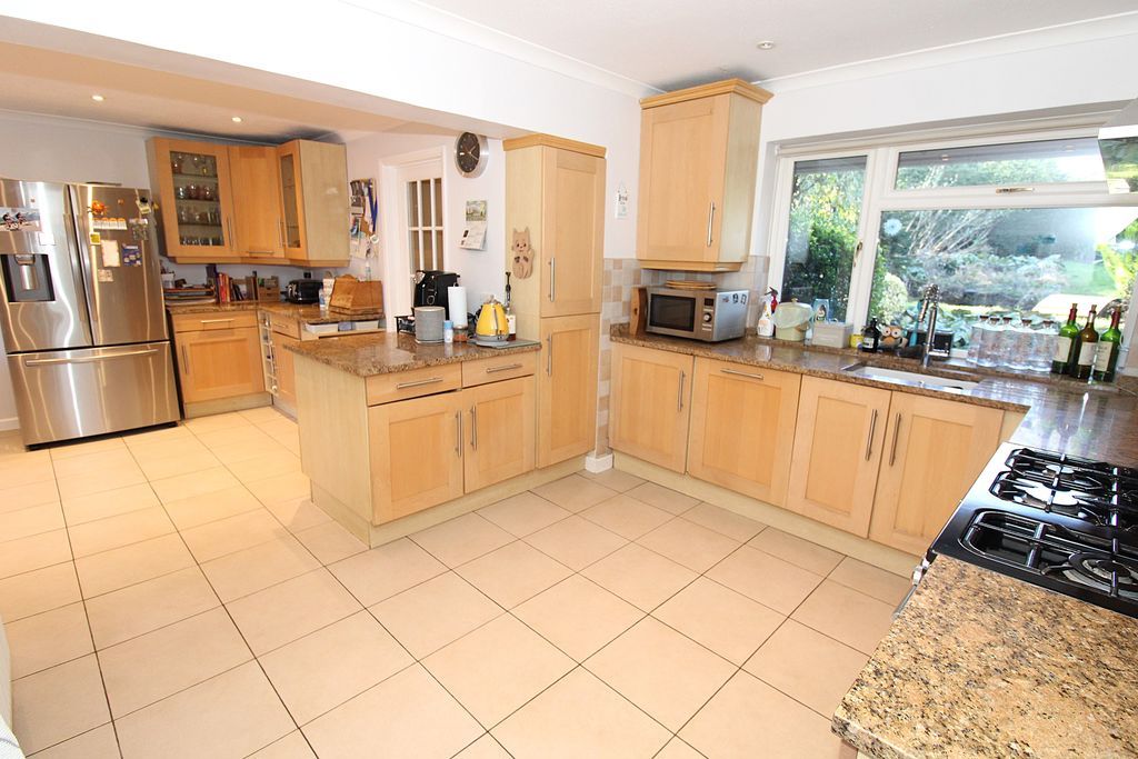 Additional image 8 of 5 bed detached house for saleCourt Hill, Chipstead, Coulsdon CR5