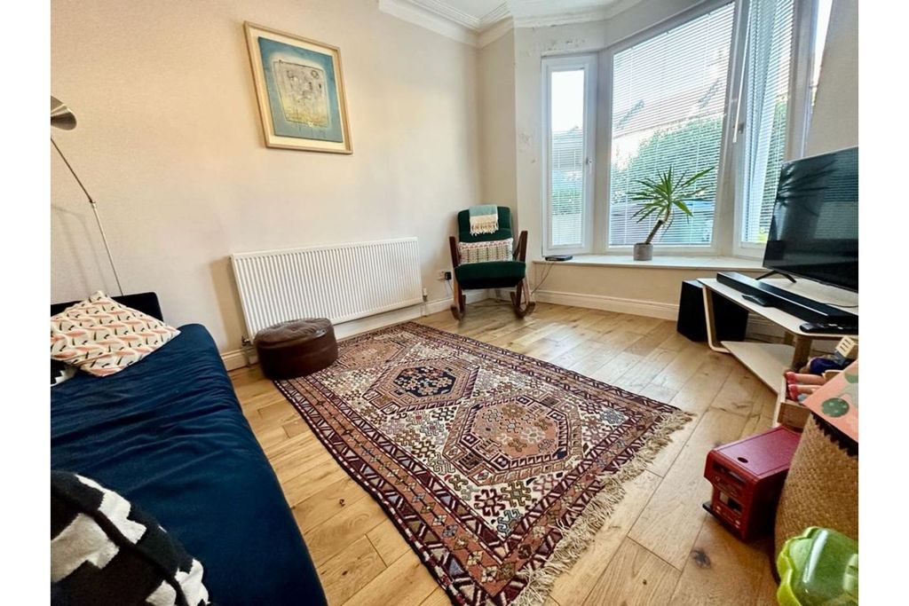 Property photo 3 of 12