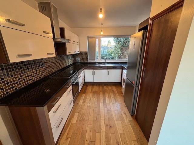 Property photo 2 of 14 Kitchen