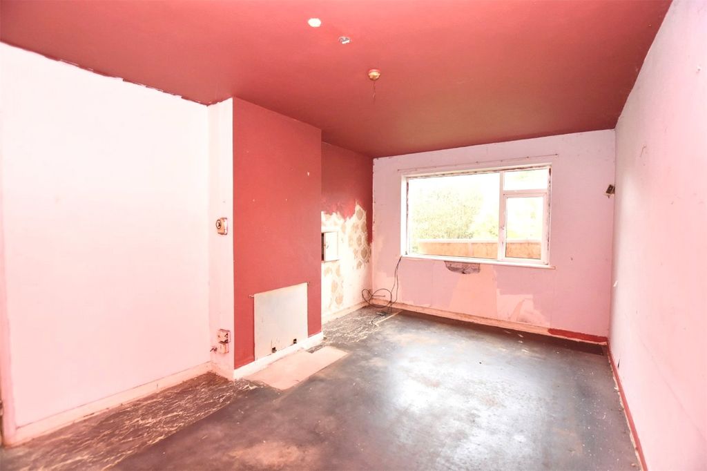 Property photo 2 of 8 Living Room