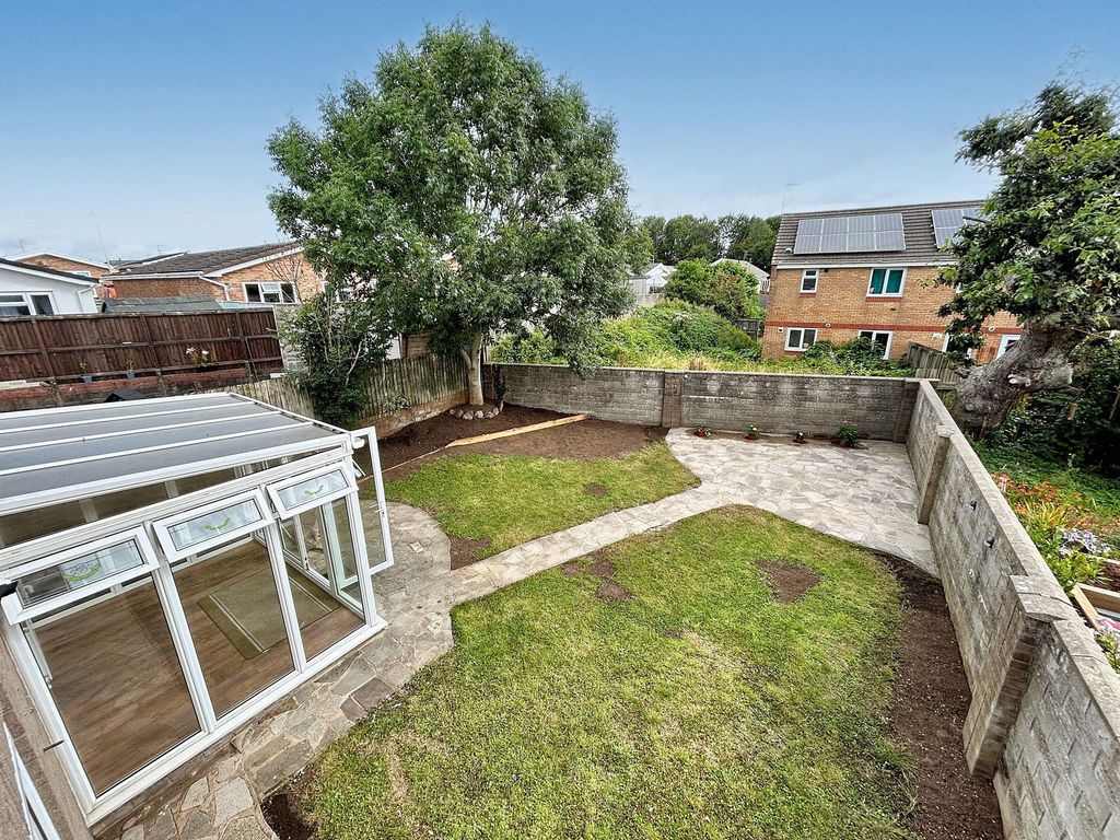 Property photo 3 of 31