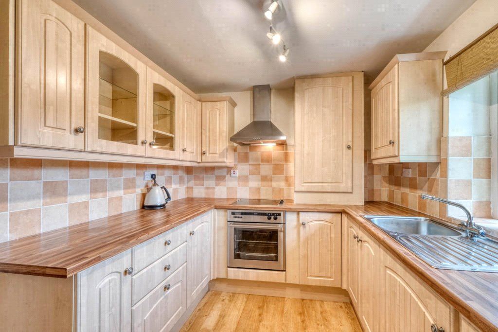 Property photo 2 of 19 Picture No. 24