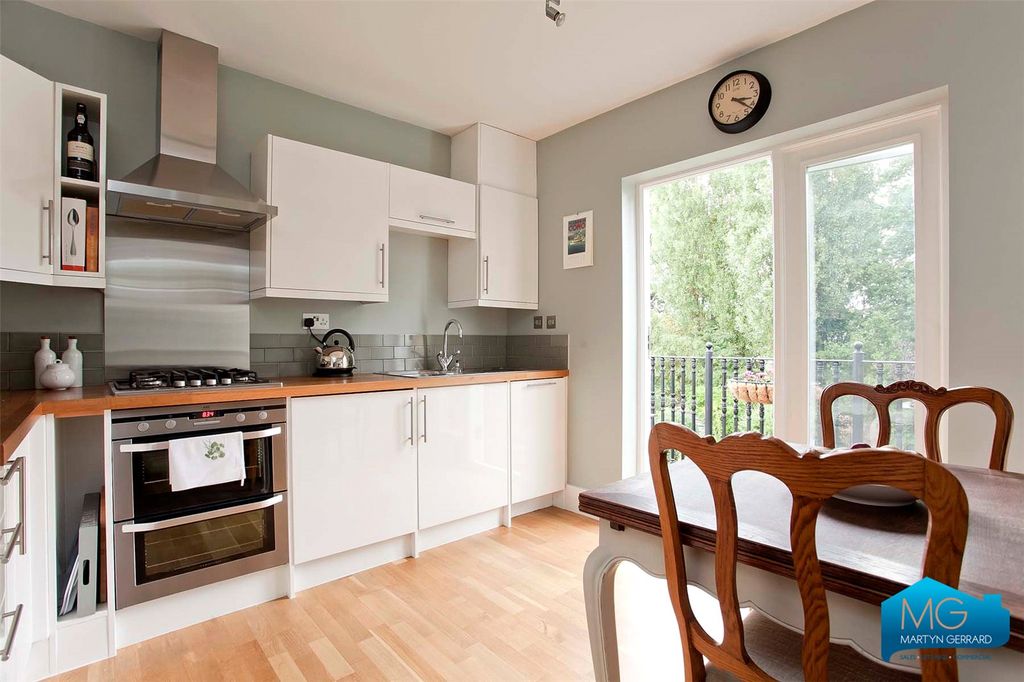 Property photo 3 of 22 Picture No. 24