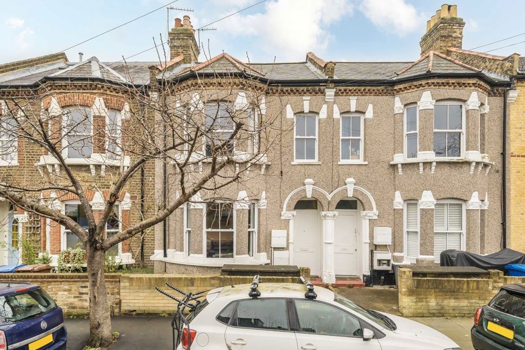 Property photo 1 of 6