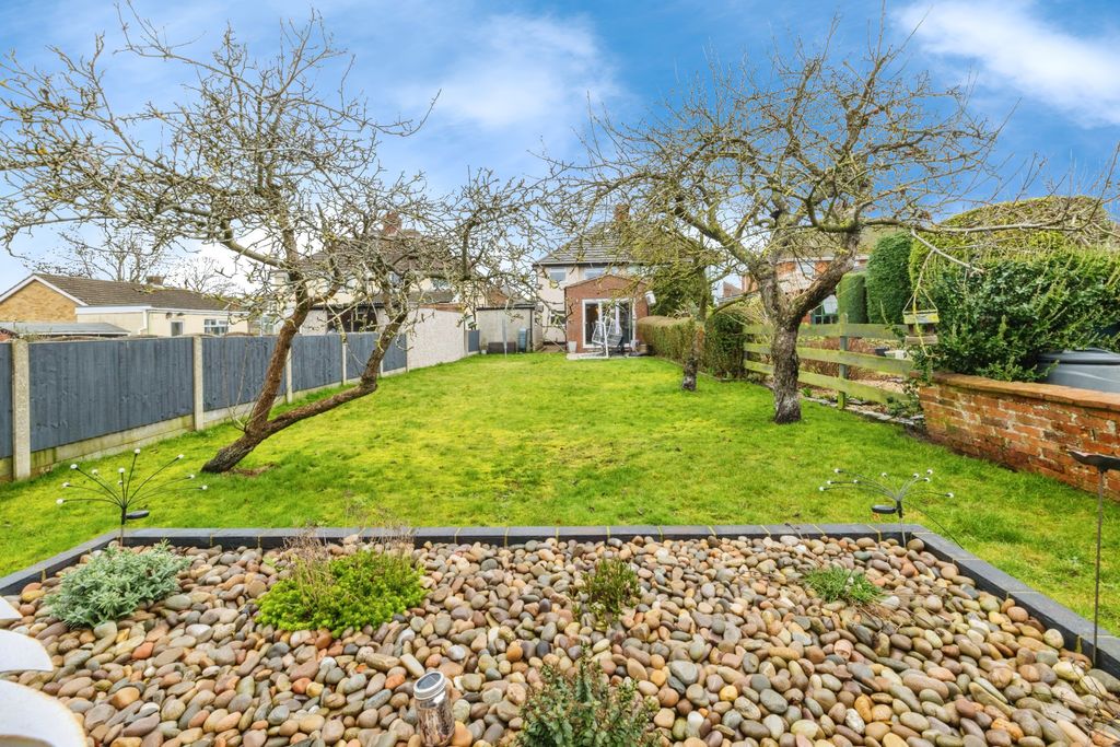 Property photo 2 of 20 2026-01-12-25Wallisavenue029