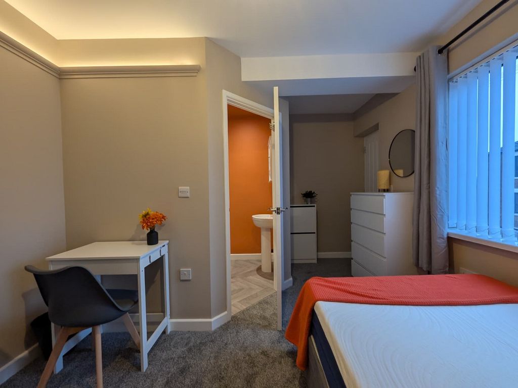 Property photo 3 of 22