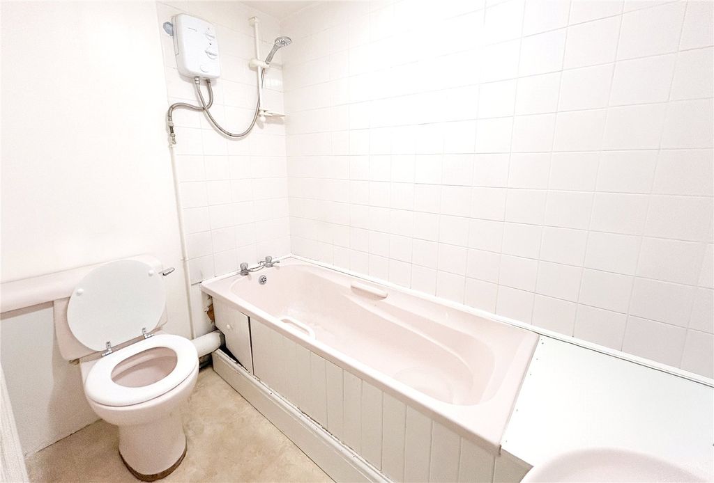 Additional image 5 of 1 bed flat for salePicton Road, Hakin, Milford Haven, Pembrokeshire SA73