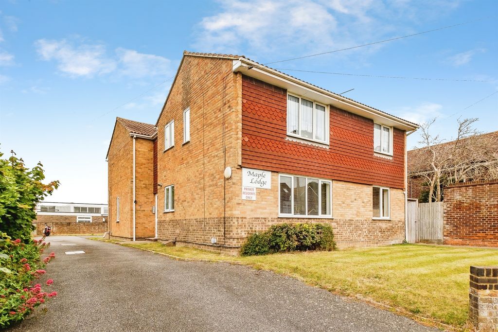 Property photo 1 of 13
