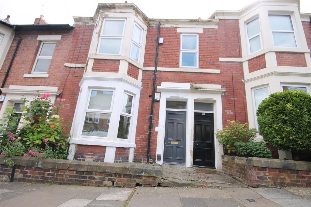 Property photo 2 of 8 8.Jpg