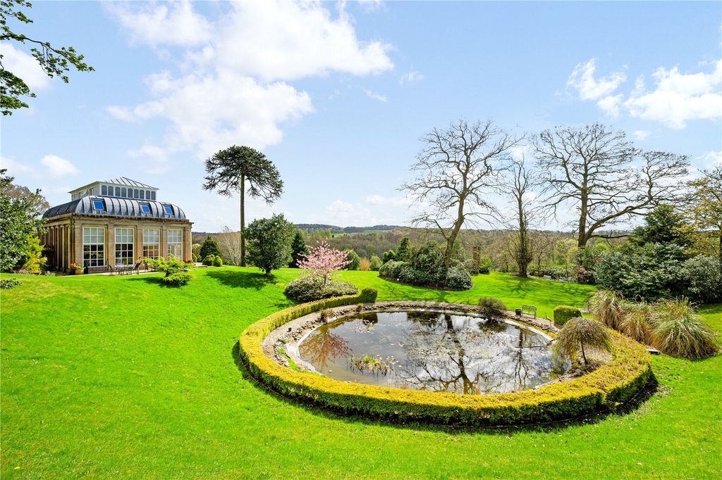 Property photo 2 of 48 Garden