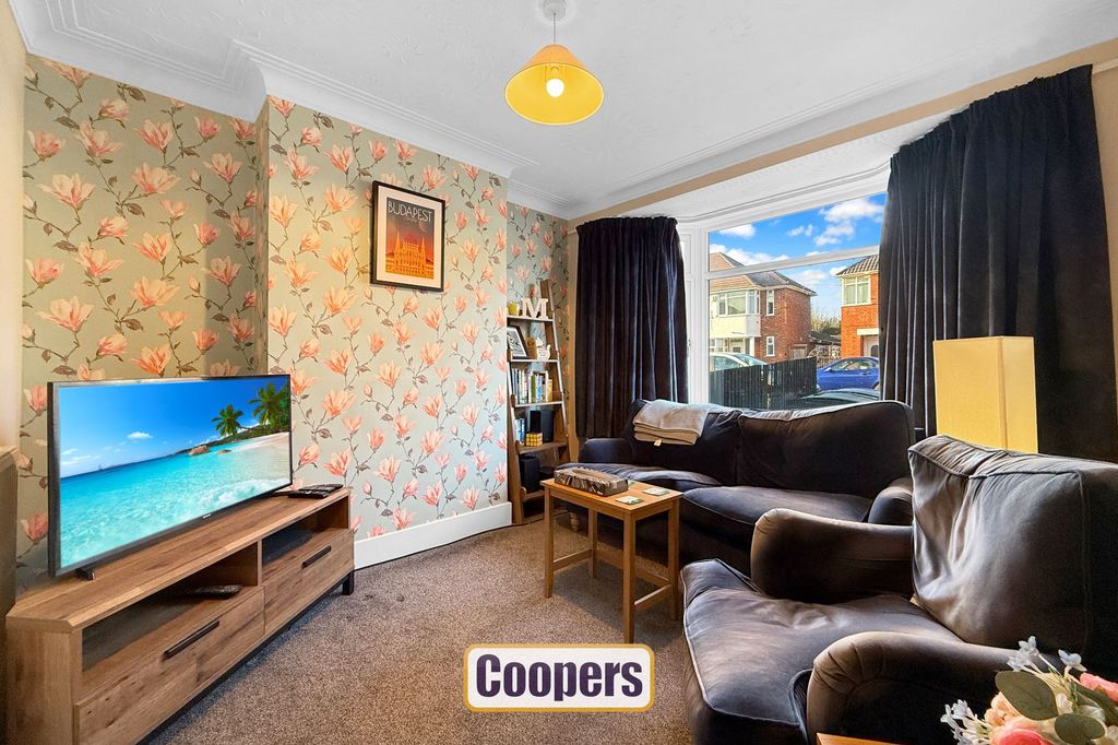 Property photo 2 of 14 Living Room