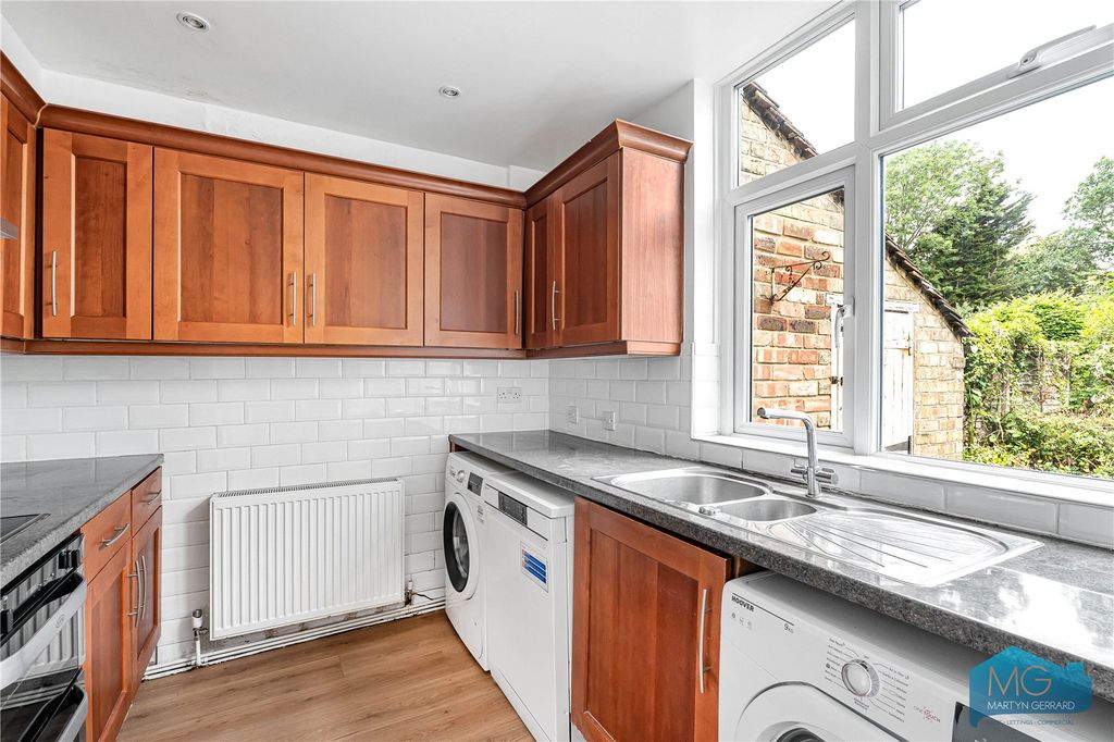 Property photo 3 of 27 Picture No. 08