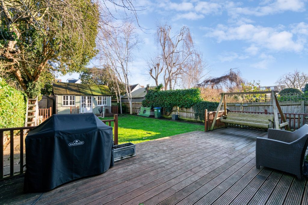 Property photo 3 of 19