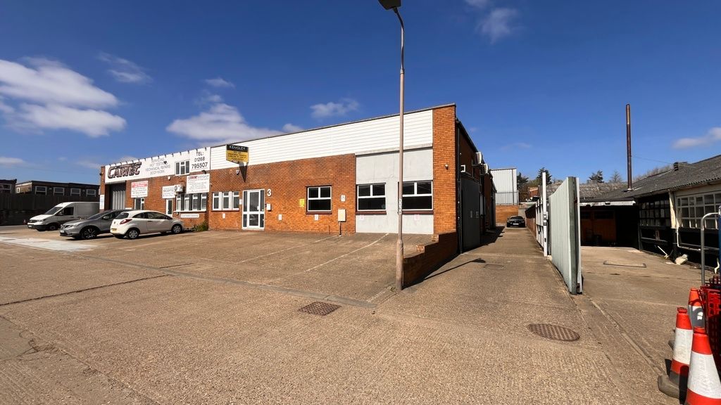 Property photo 1 of 17 Photo 31