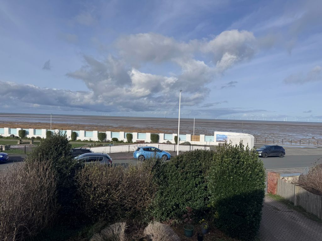 Property photo 2 of 30