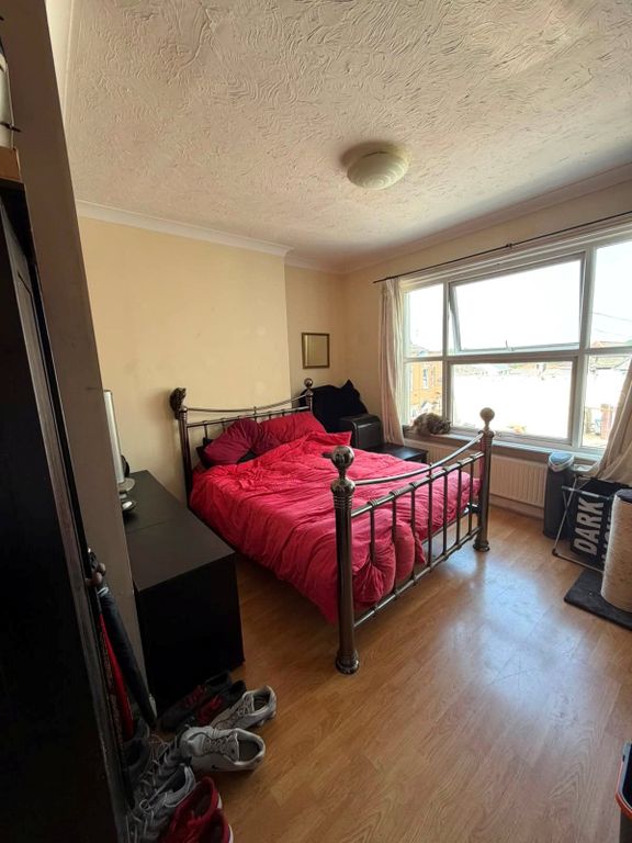 Property photo 1 of 8 Picture No. 06