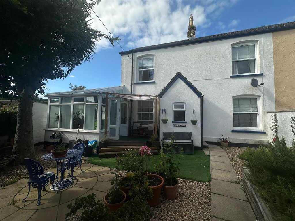 Property photo 1 of 9 The Cottage, Knowle