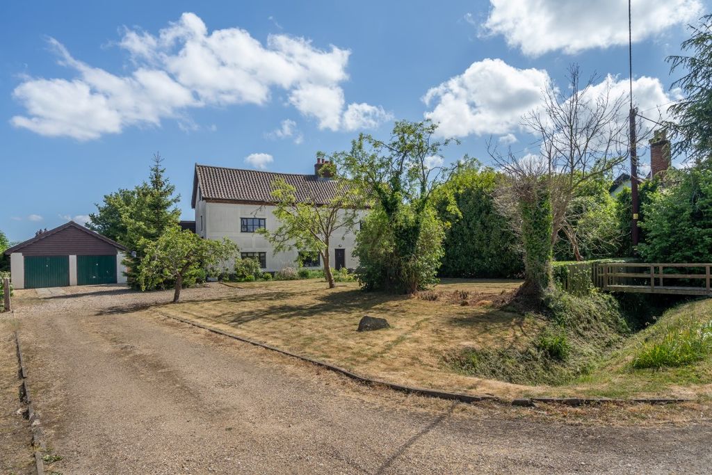 Property photo 1 of 29