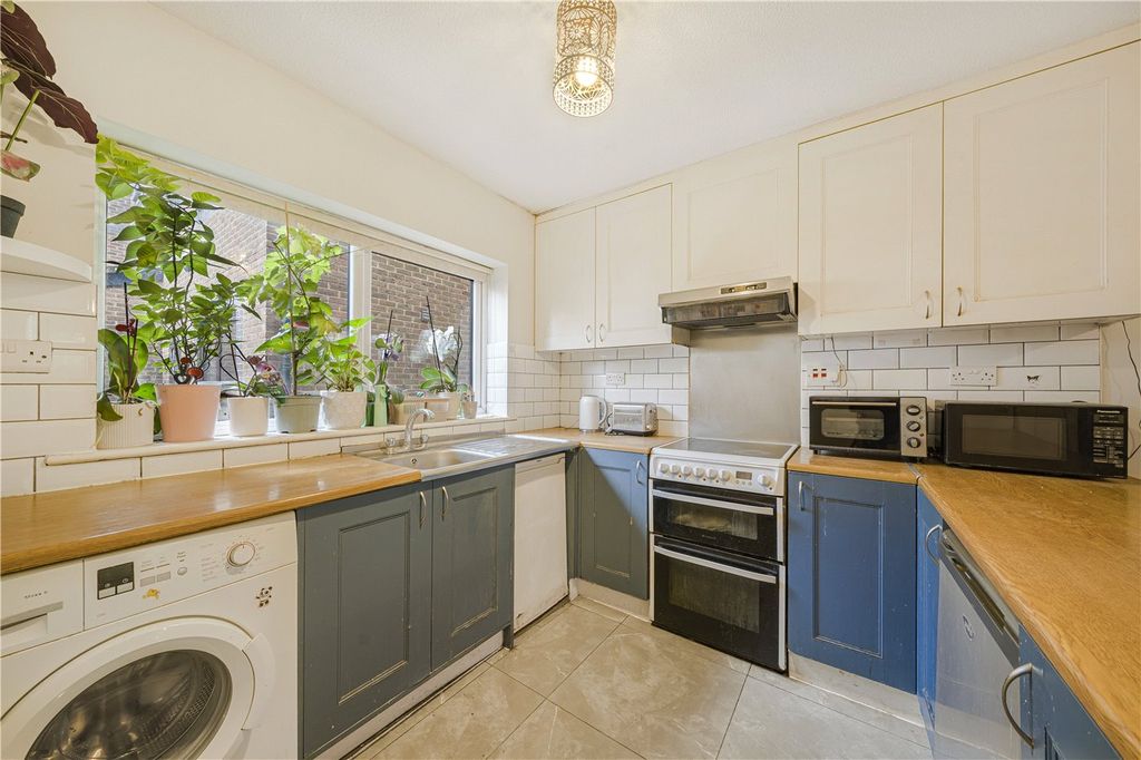 Property photo 1 of 18 Picture No. 11