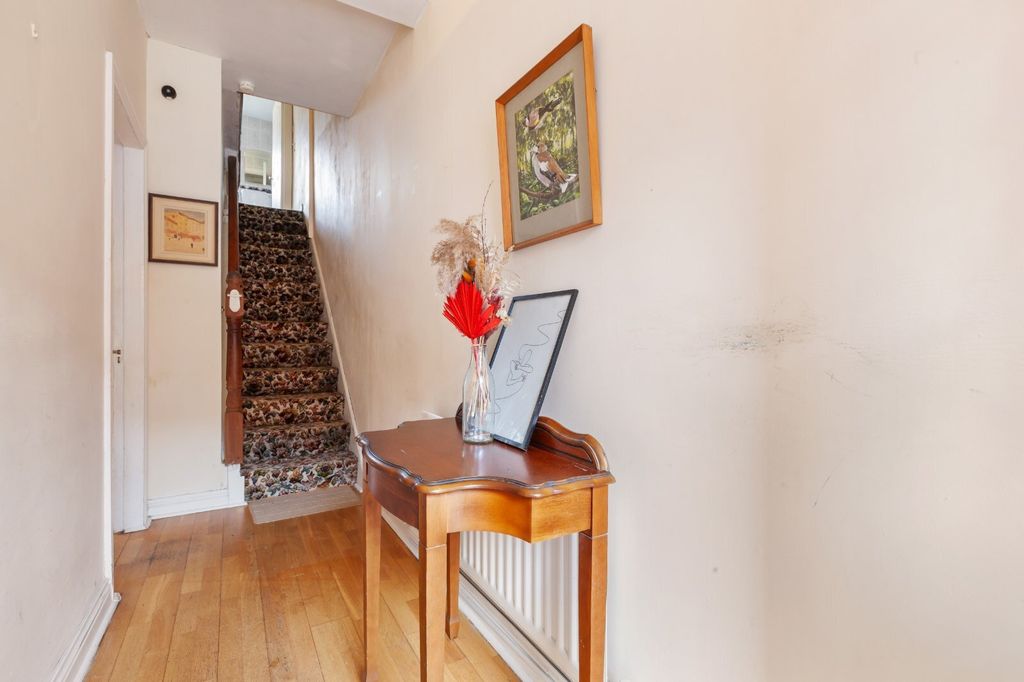Property photo 2 of 12 Picture No. 02