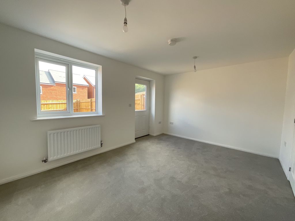 Property photo 3 of 13 Img_0982