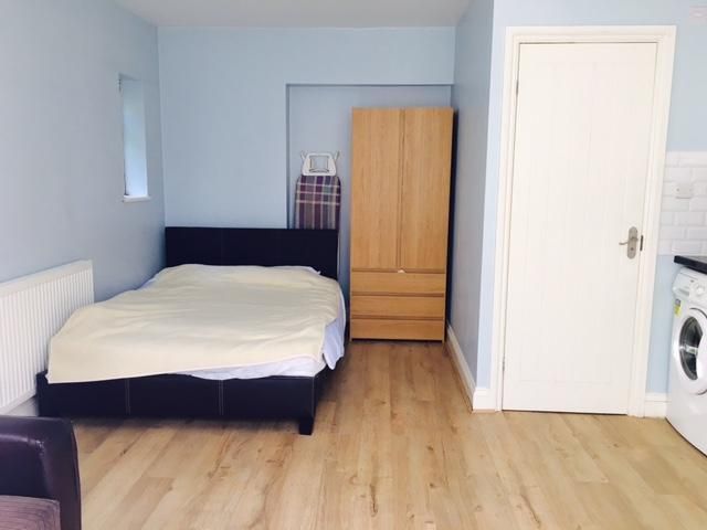 Property photo 1 of 3