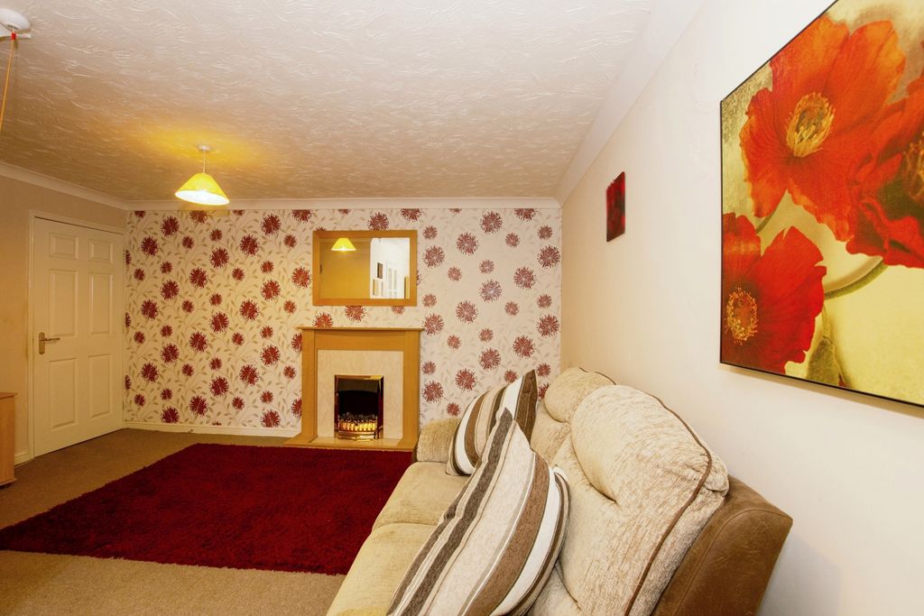 Property photo 2 of 12 Living Room