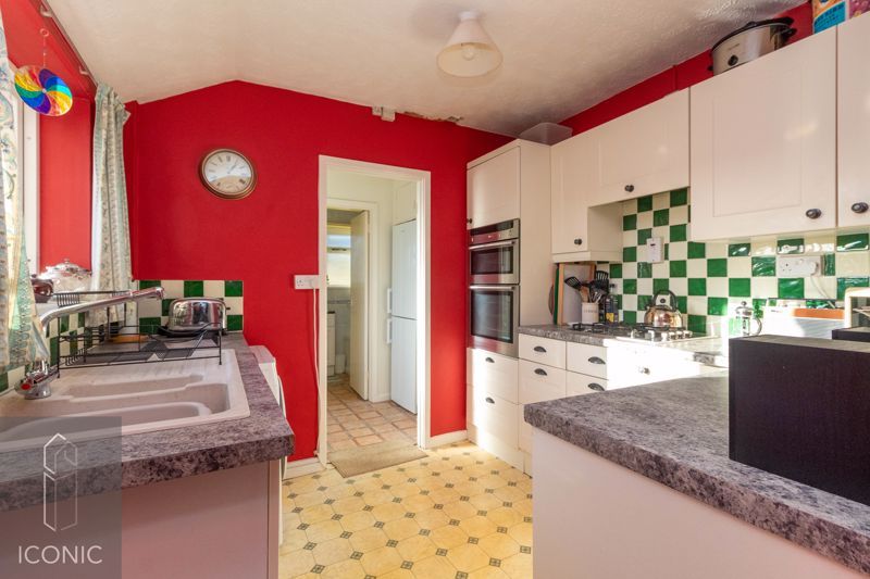 Property photo 3 of 12 Photo 2