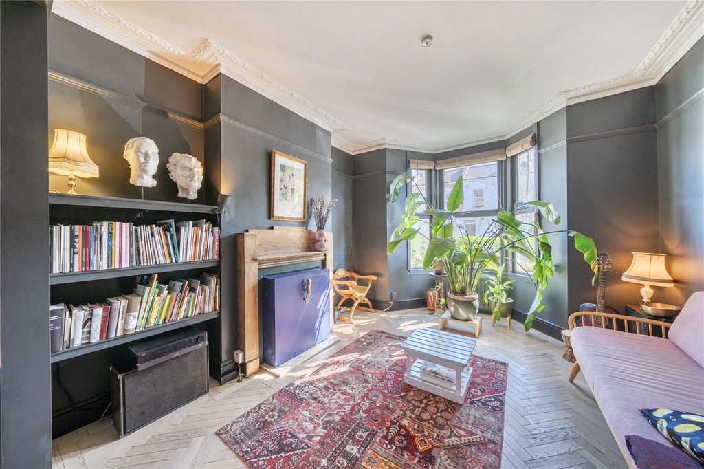 Property photo 2 of 25 Picture No. 61