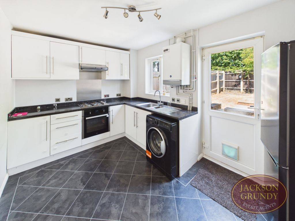 Property photo 3 of 9 Kingsmead