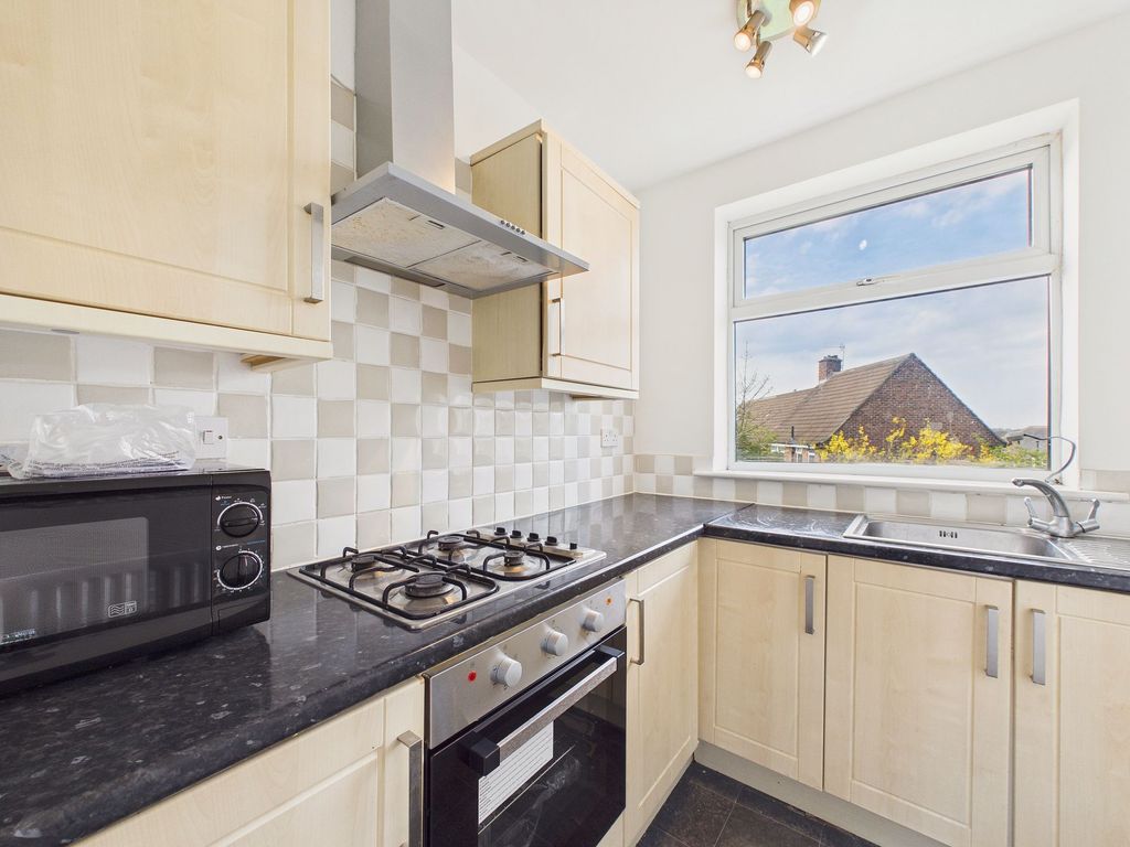 Property photo 1 of 8 Kitchen