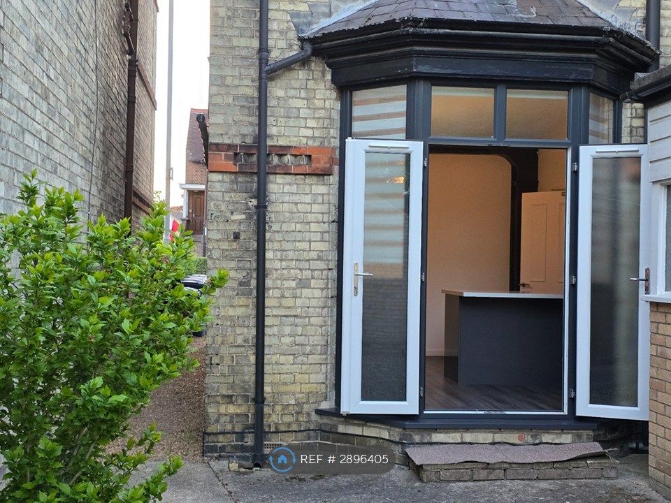Property photo 3 of 9