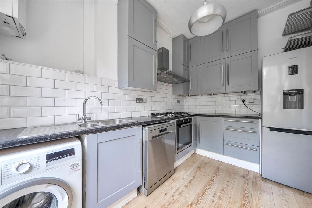Property photo 3 of 13 Kitchen