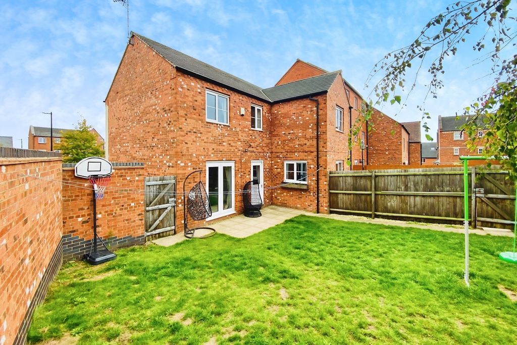 Property photo 3 of 25